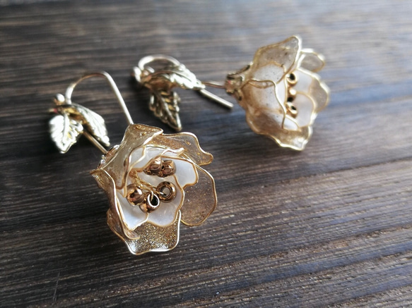 Imaginary Rose— pierced earring 第3張的照片