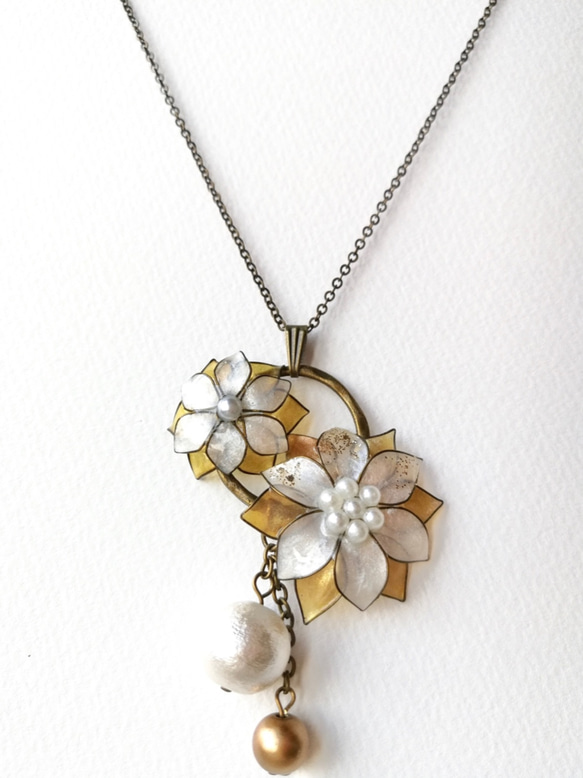 Christmas flower’s wreath — Pendant necklace 第2張的照片