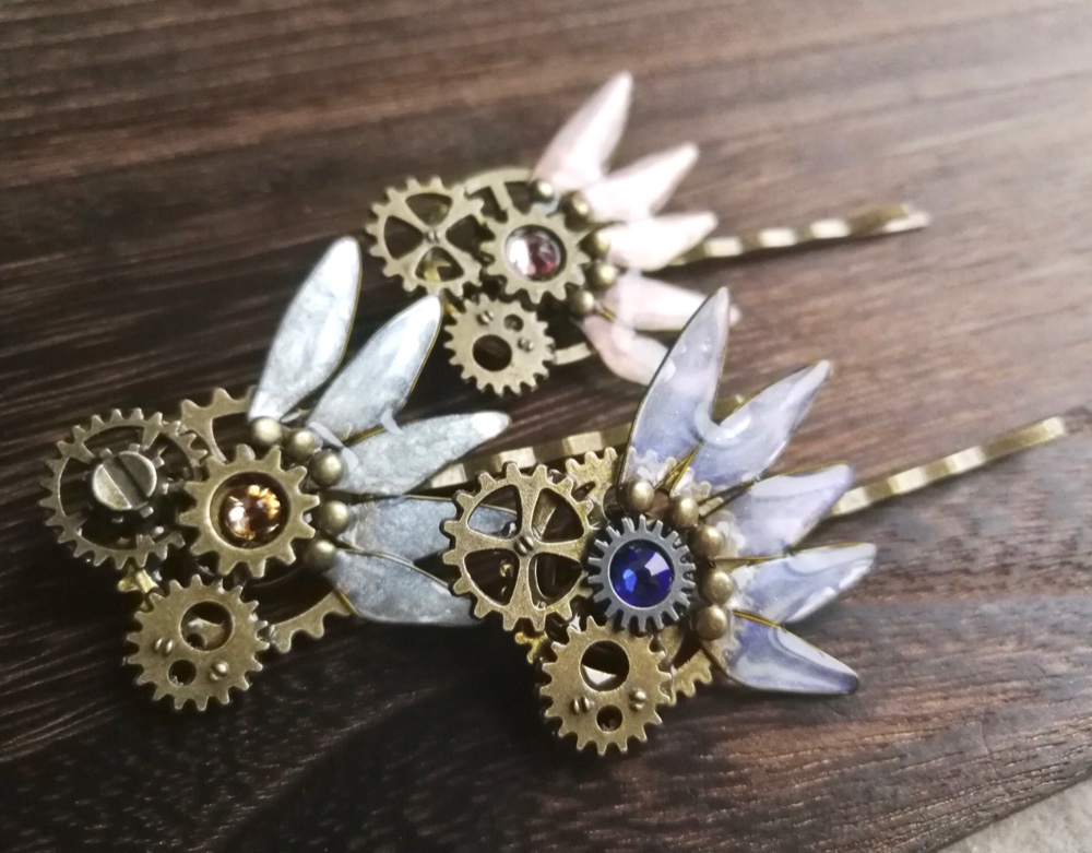 大きなベアリングギア2個　真鍮　青銅　シャビー　ジャンクガーデン　歯車 大きなベアリングギア2個 真鍮 青銅 シャビー ジャンクガーデン 歯車