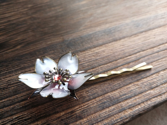 Cherry blossom hairpin 第4張的照片