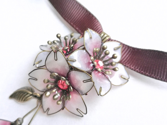 SAKURA Cherry blossom choker necklace 第2張的照片