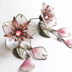 Cherry blossom (SAKURA) --  pierced earring 第1張的照片