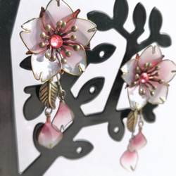 Cherry blossom (SAKURA) --  pierced earring 第3張的照片