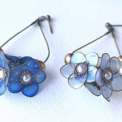 The  Nemophila bouquet— clip earrings / pierced earrings 第1張的照片