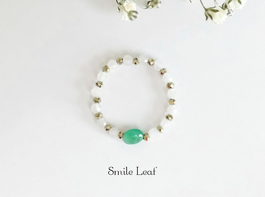 エメラルド&ムーンストーンのビーズリング