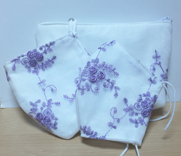 パープル薔薇刺繍３点セット★大人用立体マスク＆ケース★ポーチ sb3-002 1枚目の画像