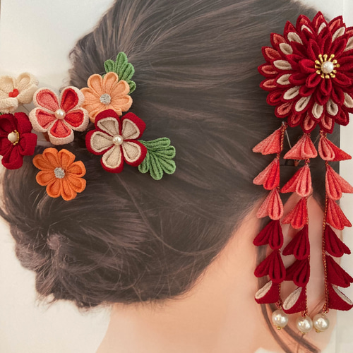 つまみ細工 髪飾り 成人式 卒業式 赤ぼかし×オレンジ コサージュ