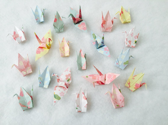 パステルカラーの和風花柄  折り鶴シャワーっ♡和風ウェディングの演出っ♫ 1枚目の画像