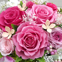 さまざまなお祝いにどうぞ！ピンク色のバラで幸せいっぱいのアレンジ ・プリザーブドフラワーアレンジメント 2枚目の画像
