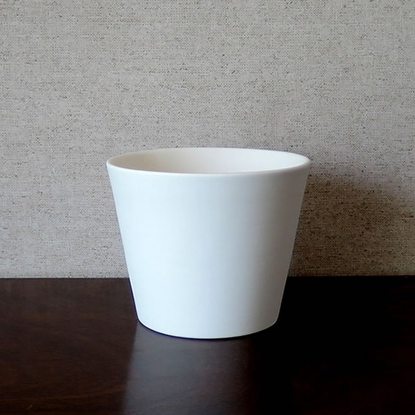 白い陶器の植木鉢 (焼きしめ) (釉薬なし) (すり鉢タイプ) 9枚目の画像