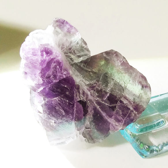 ハートの蛍石 パープルフローライト Fluorite 紫 鉱物 原石 鉱石