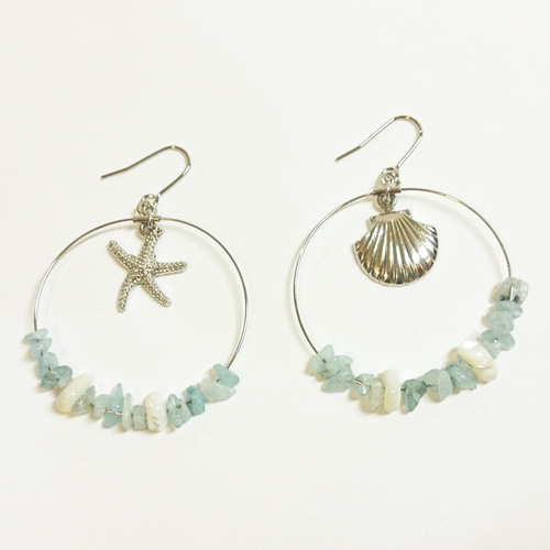 海モチーフのきれいめ天然石のフープピアス ピアス（フック・チェーン