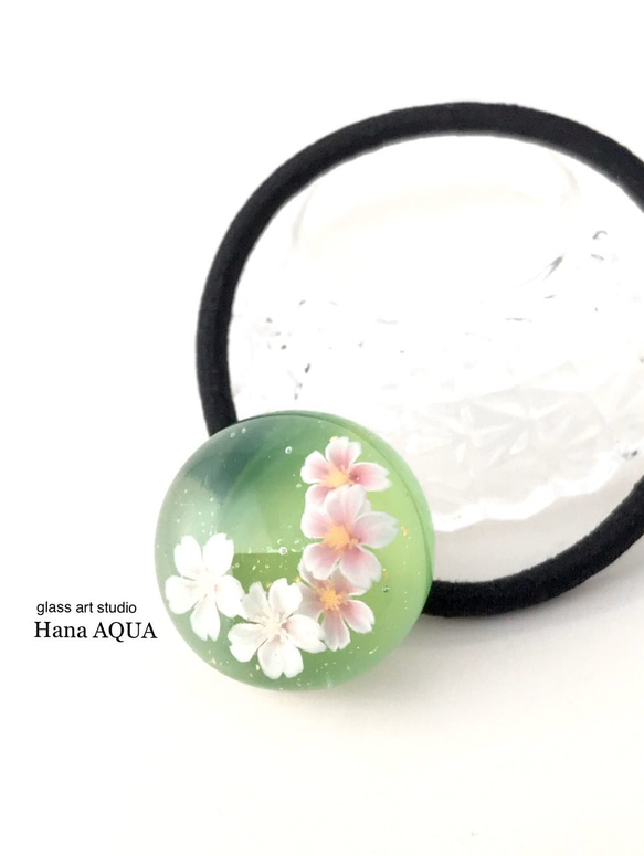 ꫛꫀꪝ硝子の髪飾り☆ポンポネグラス☆ヘアゴム「想像の花