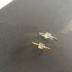 レインボームーンストーンの一粒リング　天然石　18KGP　silver925 2枚目の画像