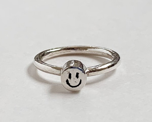SV99.9｣スマイルシルバーリング(13号) 指輪・リング Jewelry Attic;KYA