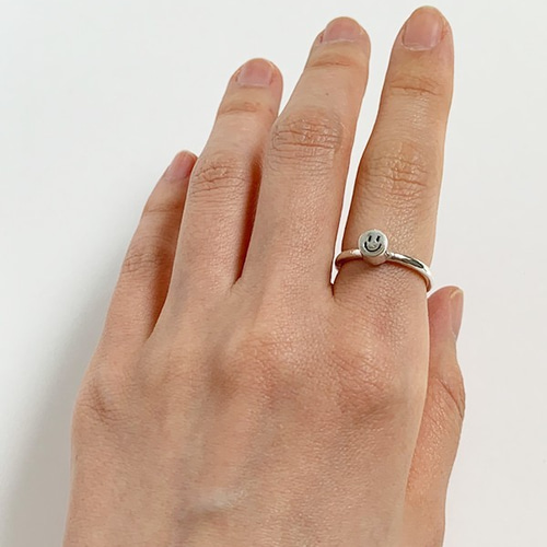 SV99.9｣スマイルシルバーリング(13号) 指輪・リング Jewelry Attic;KYA