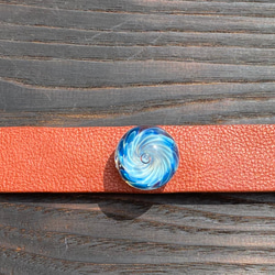 glass leather bracelet 《spiralflower》  ガラスレザーブレスレット　 5枚目の画像