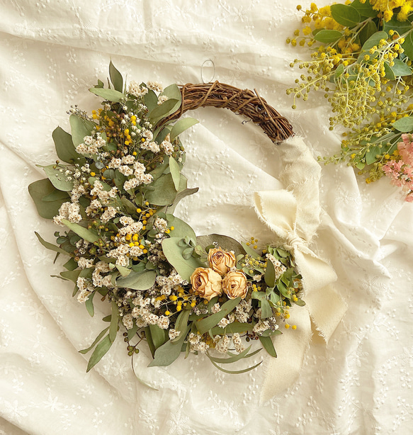 ❇️ミニバラ❣️ドライフラワー ミニバラの春満開ミモザ入りハーフ  