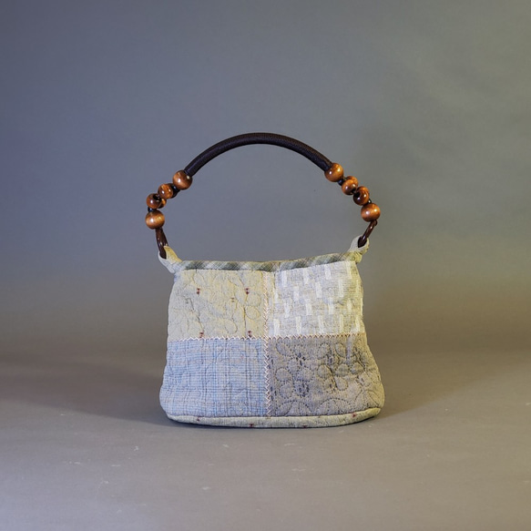 【槑さん手作りバッグ】さしこ刺繍パッチワーク小バッグ～パッチワークバッグ・手縫いバッグ・ハンドバッグ 1枚目の画像