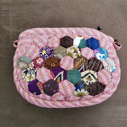 [槑的手作包]ピンクのチェッカーボトムハイブグリッド〜クラッチバッグ。パッチワークバッグ。手縫いバッグ。小銭入れ 6枚目の画像