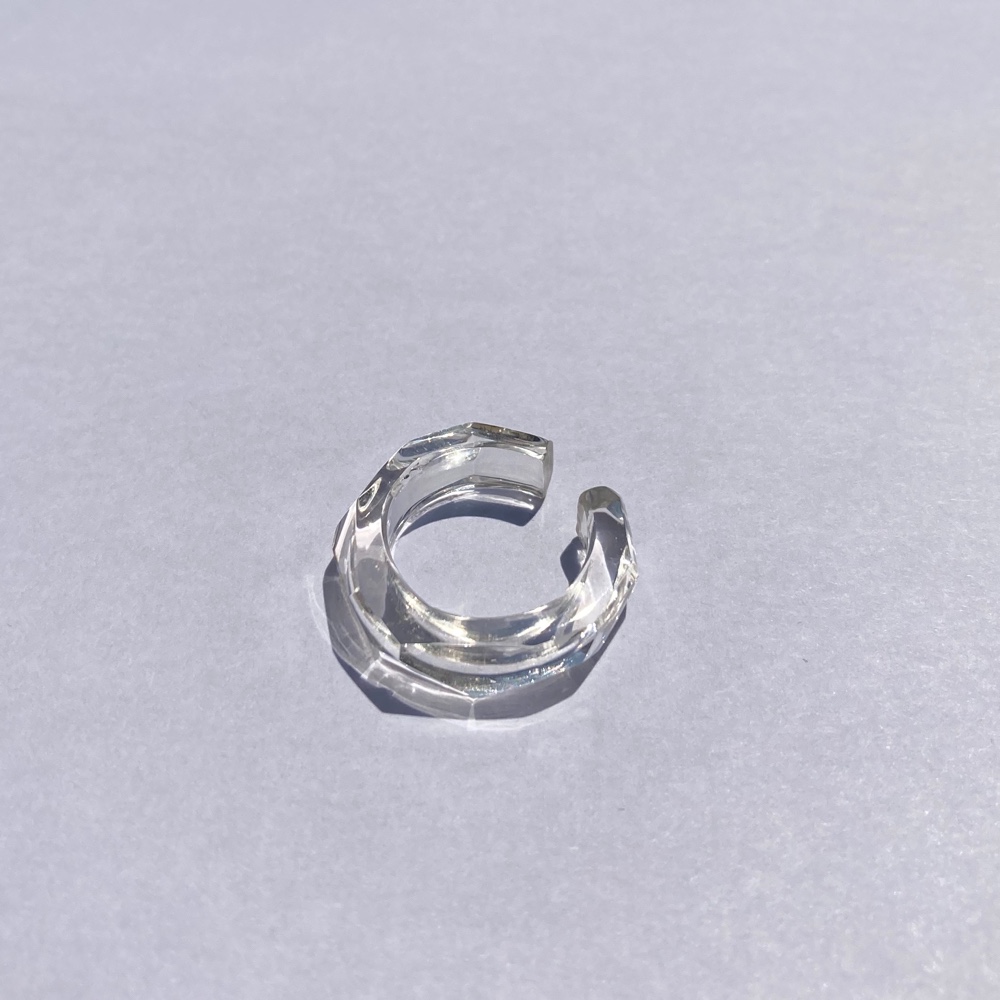 水晶のイヤーカフ（ツヤあり）