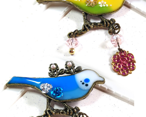 NO 396 レジン　ヘアゴム　ブローチ　ハンドメイド　鳥 NO 396 レジン ヘアゴム ブローチ ハンドメイド 鳥