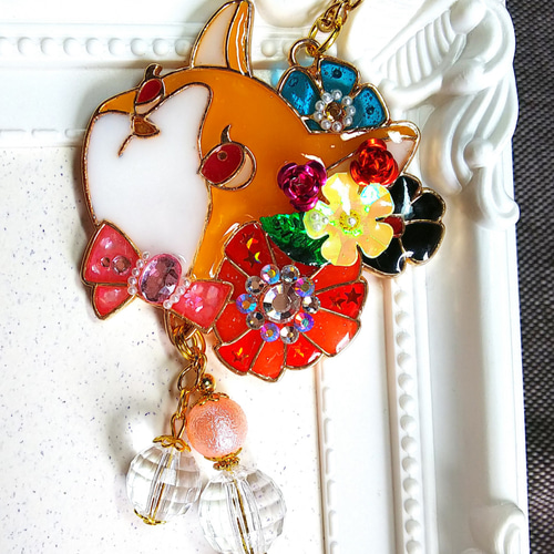 10/4までNO.2897☆ぐで猫 秋 花チャーム ハンドメイド チャーム 10/4