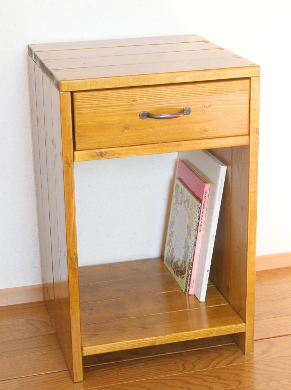 引き出し付サイドテーブル【ベッド・ソファー・子供部屋　ランドセル】