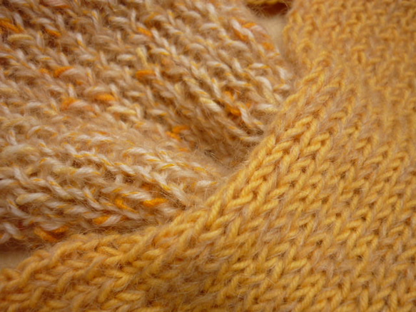 ば～ばの手編みのマフラー/オレンジ系 3枚目の画像