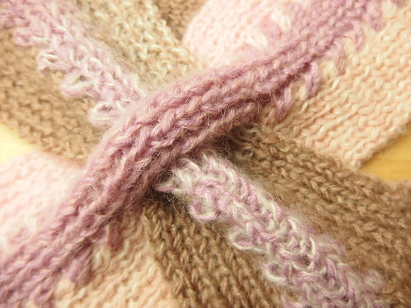 ば～ばの手編みのマフラー/モカ＆ピンク 4枚目の画像