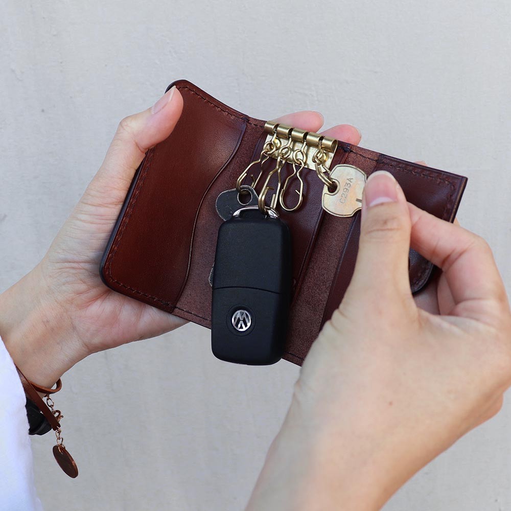 送料無料【2nd Line】大人の品格 本革三つ折りキーケース／2色展開