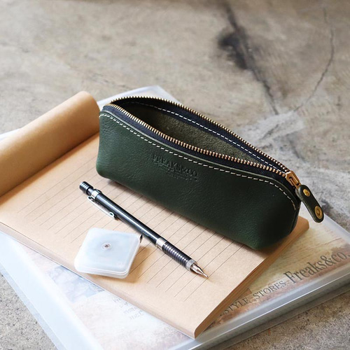 送料無料【三角マチ】本革ペンケース／栃木レザー4色展開 ペンケース