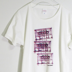 アートなカセットテープＴシャツ 【ホワイト】 ユニセックス 半袖クルーネックTシャツ 1枚目の画像