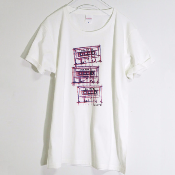 アートなカセットテープＴシャツ 【ホワイト】 ユニセックス 半袖クルーネックTシャツ 2枚目の画像