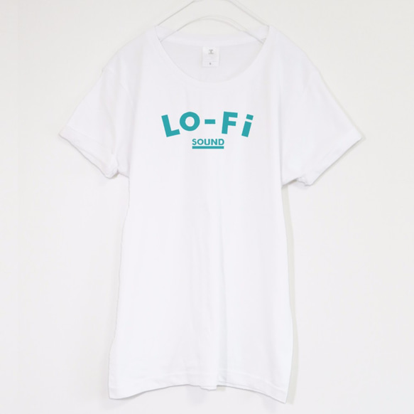 ローファイの手書き文字がカッコイイＴシャツ【ホワイト】 ユニセックス 半袖クルーネックTシャツ 2枚目の画像