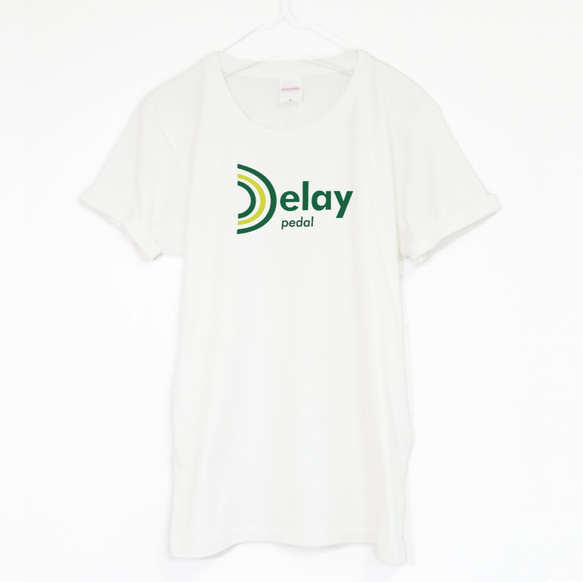 ディレイの文字が可愛いポップな音楽Ｔシャツ【ホワイト】 ユニセックス 半袖クルーネックTシャツ 2枚目の画像