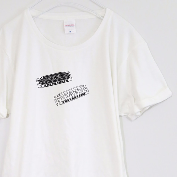 ブルースハープのTシャツ【ホワイト】 ユニセックス 半袖クルーネックTシャツ 1枚目の画像