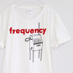 変わり種楽器、テルミンのTシャツ【ホワイト】 ユニセックス 半袖 