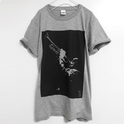 ビッグプリントのジャズマンTシャツ【ヘザーグレー】ユニセックス　クルーネックTシャツ 3枚目の画像