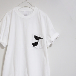 ※ポケットＴシャツ※　隠れテーマは音楽の鳥Ｔシャツ　【ホワイト】しっかり生地の大人クルーネック 1枚目の画像