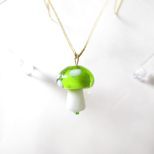 ガラスのきのこネックレス グリーン ネックレス・ペンダント ドラセナ