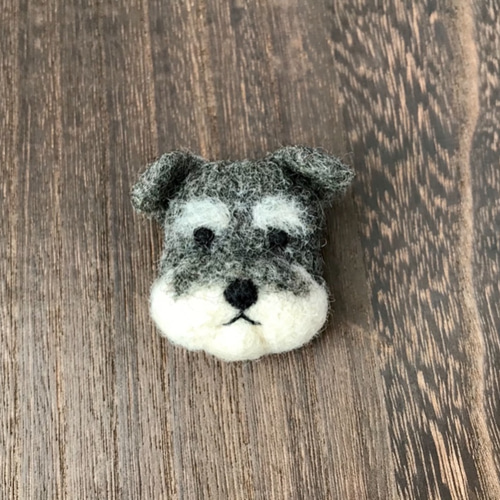 ミニチュアシュナウザーのブローチ 羊毛フェルト アイラシー 通販