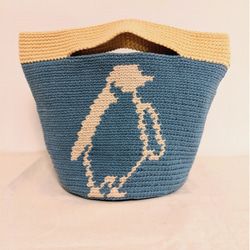 ペンギンの模様の手編みミニトートバッグ（ コットン 100%）ペンギン　ミニトート 2枚目の画像