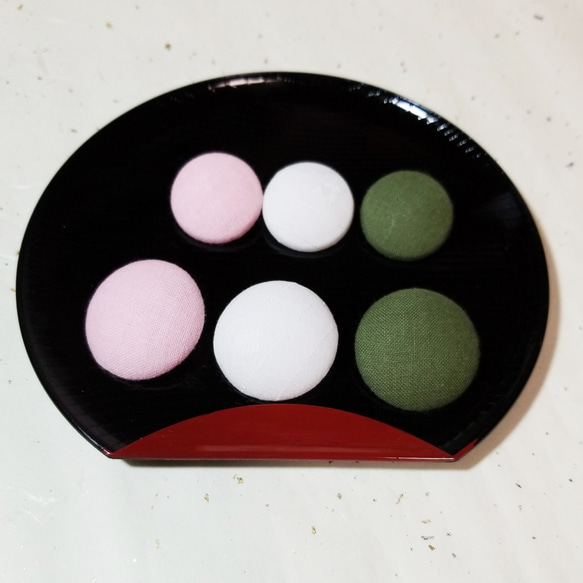 くるみボタン半衿用くるみボタン単品　花見団子カラー 3枚目の画像
