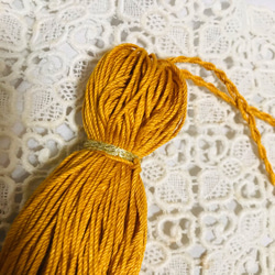 インド製綿100％糸で作ったハンドメイドタッセル Ocre 3枚目の画像