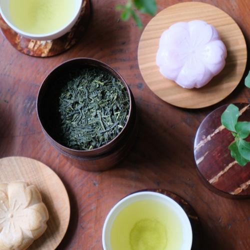 桜皮を使った秋田の伝統工芸品「樺細工」 総皮茶筒（大）桜吹雪 保存