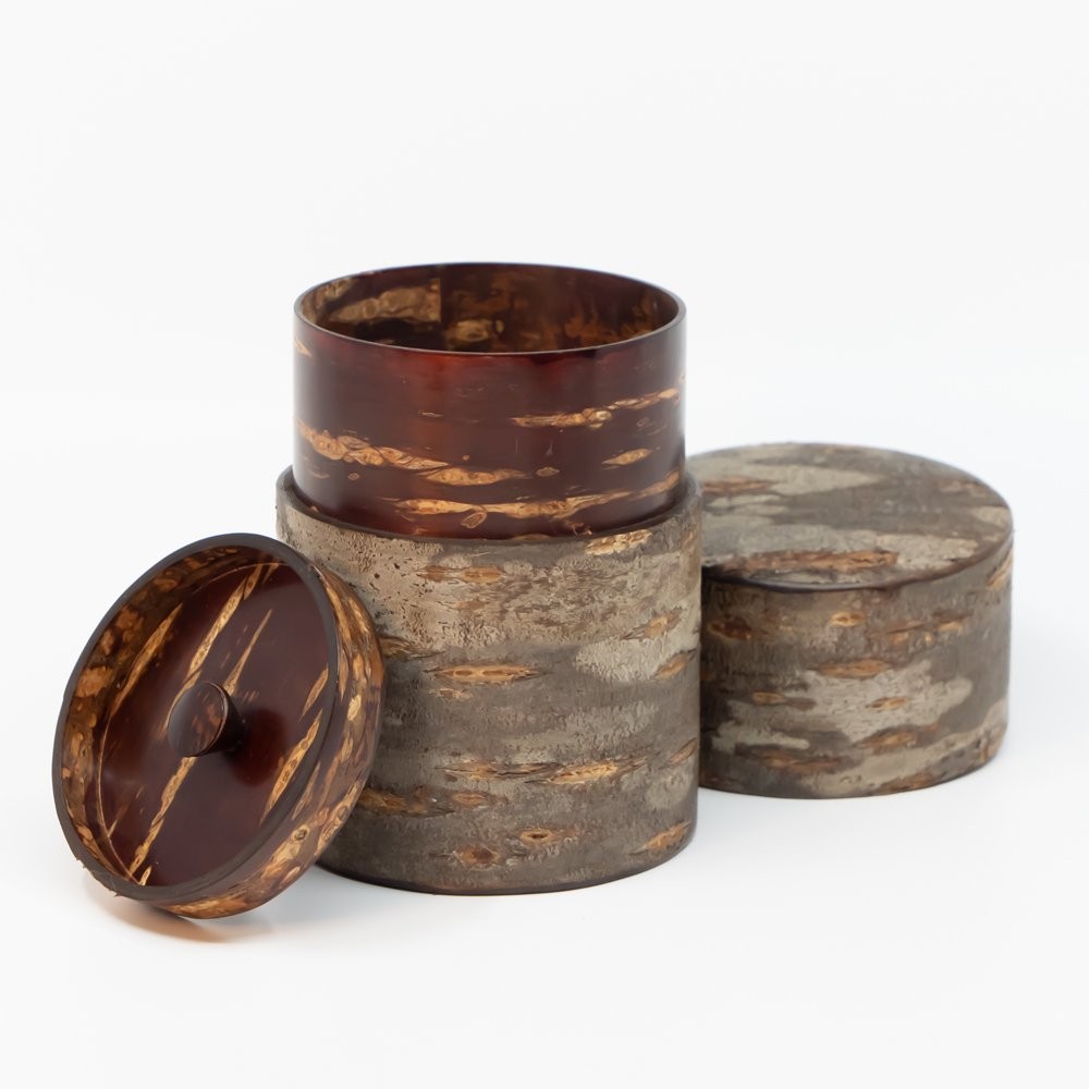 桜皮を使った秋田の伝統工芸品「樺細工」　総皮茶筒（大）霜降皮