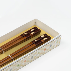 桜皮を使った秋田の伝統工芸品「樺細工」　鉄木箸 桜 夫婦セット 4枚目の画像