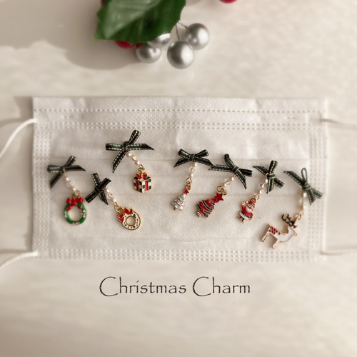 キャッツアイのリボンチャームと蝶々のパールチャーム♪マスクチャーム