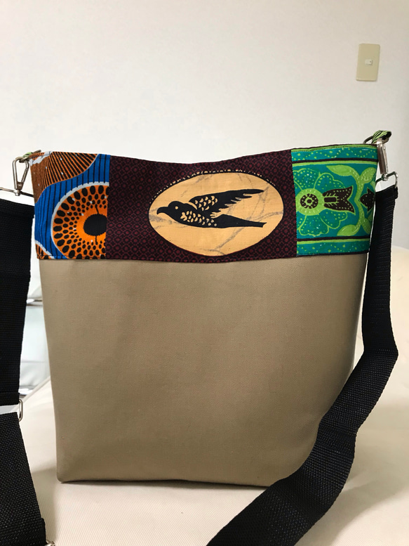 アフリカの布の2wayバッグ 2枚目の画像